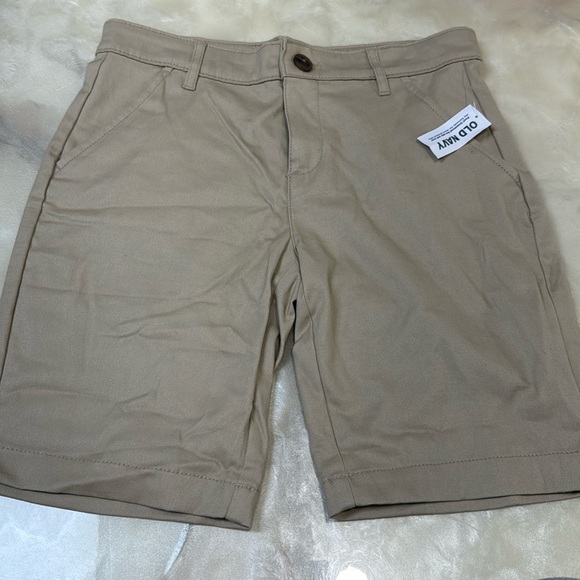 Old Navy Other - Old Navy Khaki Uniform Bermuda Shorts 14 NWT